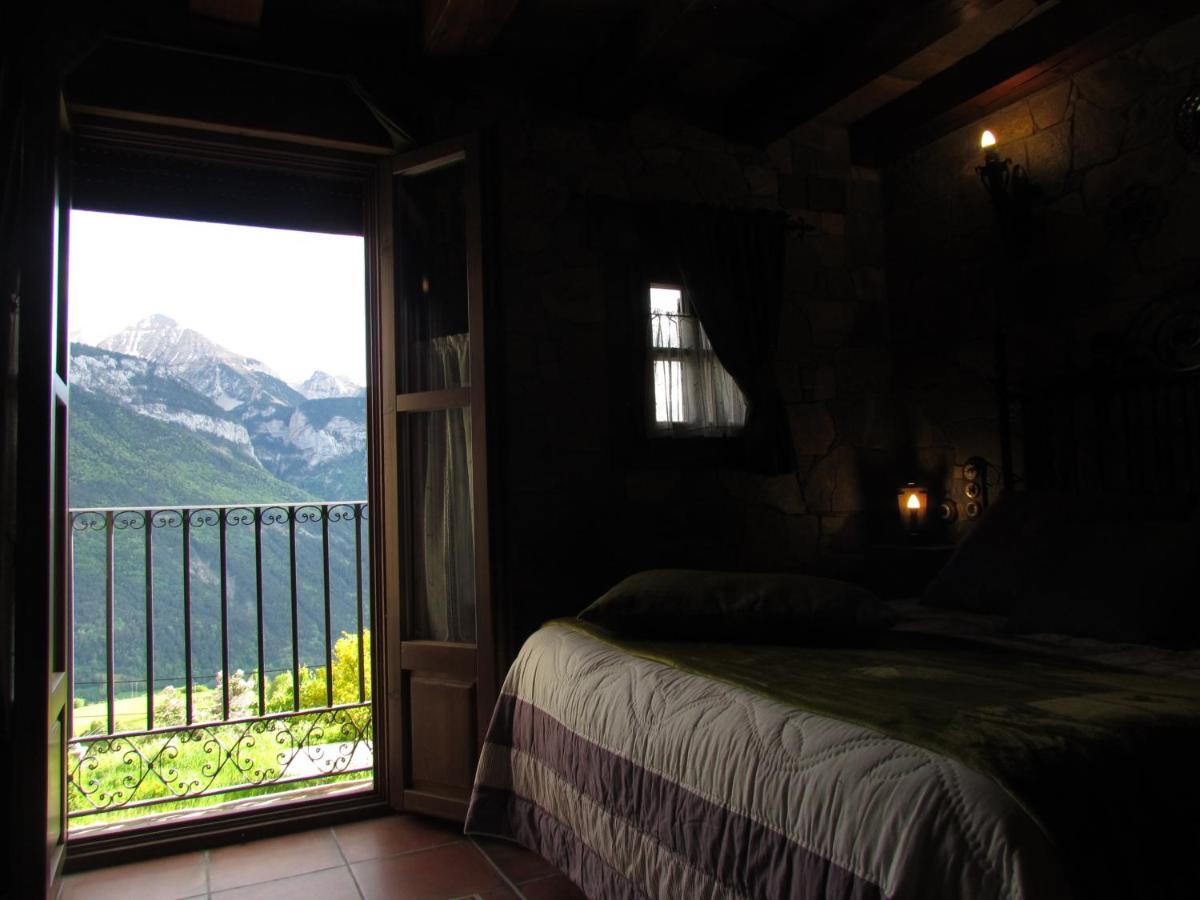 Casa Rural Fontamil Gistain Bagian luar foto