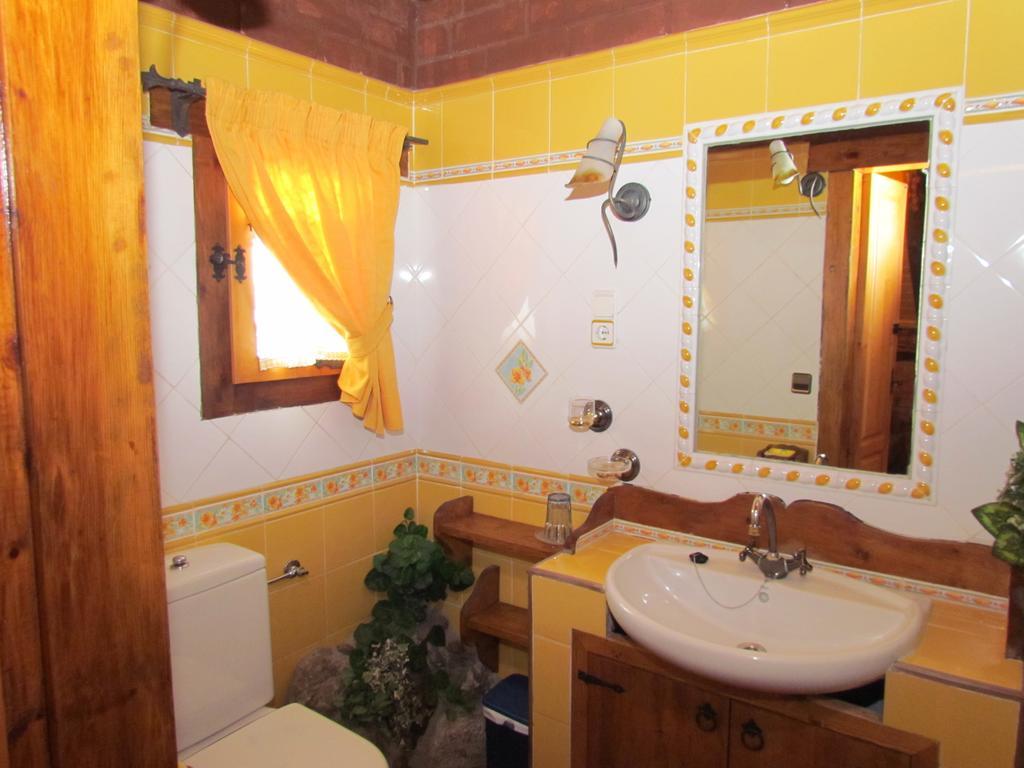 Casa Rural Fontamil Gistain Ruang foto