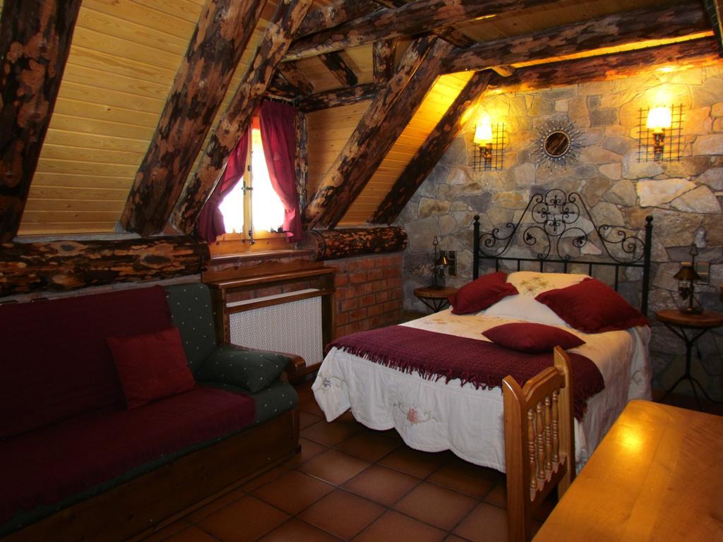 Casa Rural Fontamil Gistain Ruang foto